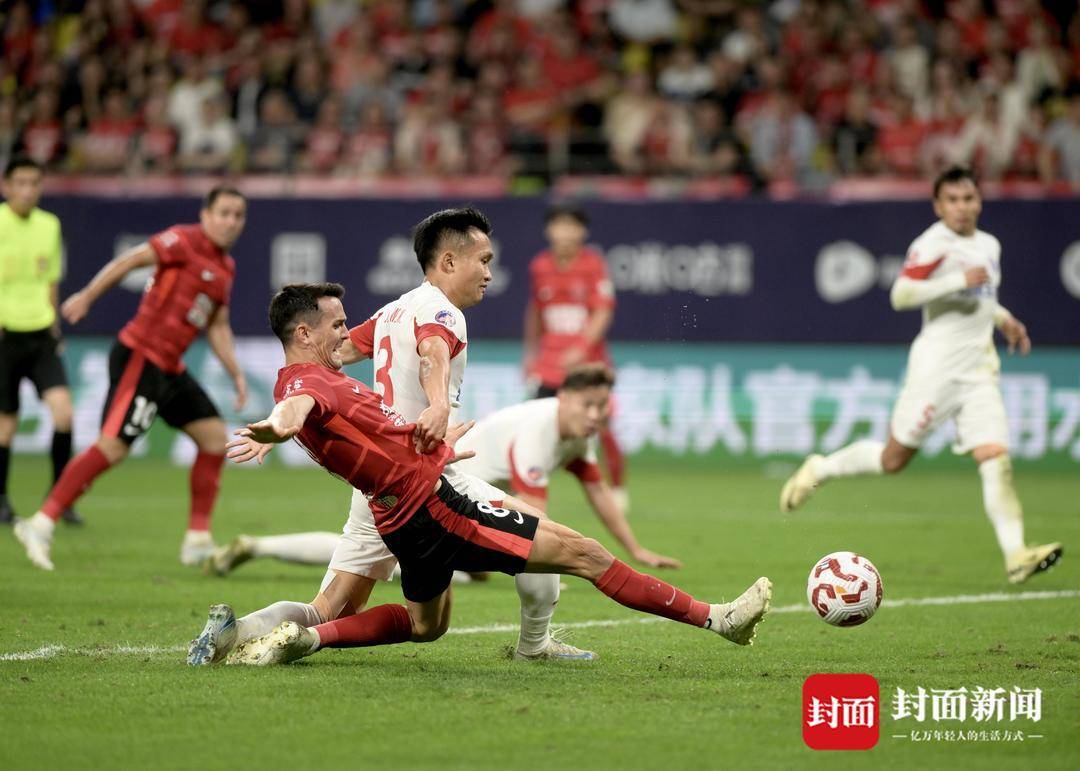 补时绝平！成都蓉城主场1-1战平云南玉昆